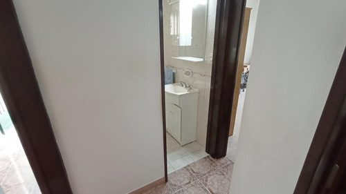 Imagen 17 de 28 de Casa 3 Amb. Con Jardín - Martínez