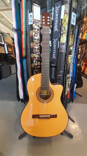 Guitarra Clásica Gracia M10 Ecualizado Prener Electrocriolla Marrón