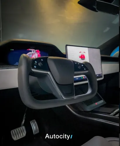 Tesla Model X 2023