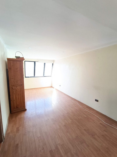 Se Vende Dpto, Excelente Ubicación - Rotonda Atenas- L C