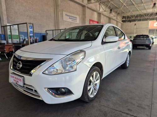 Nissan Versa 1.6 Sense
