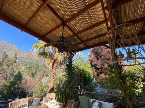 Casa En Venta De 6 Dorm, En Camino El Refugio. El Arrayán