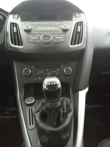 Imagen 17 de 25 de Ford Focus Se Mt
