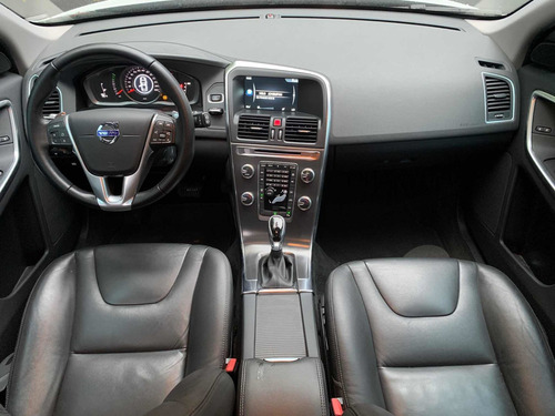 Volvo Xc60 2.0 T5 Kinetic 2016 Apenas 46mkm - Revisada Volvo