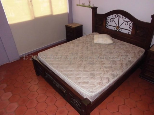 Imagen 13 de 19 de Casa En Venta Urb,los Chorros Mls #22-27949 Sc
