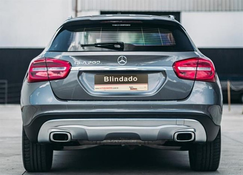 Mercedes Benz Gla-200