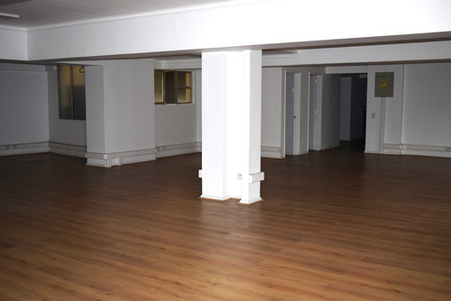 Remodelada, 379 M2. Miraflores Con Moneda (91420)