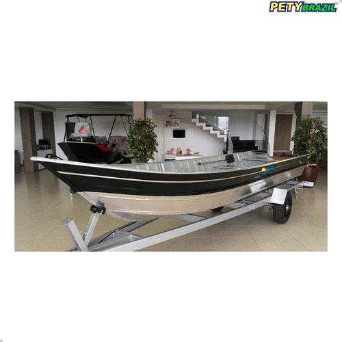 Barco Pety Brasil 600 S