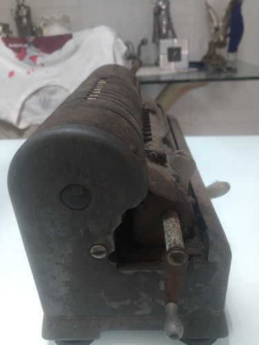 Máquina De Calcular Manual Início Século 20 (cod. L X V I ) (Usado)