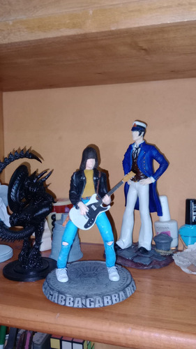 Figura Johnny Ramone The Ramones Resina 3d 15cm Pintada