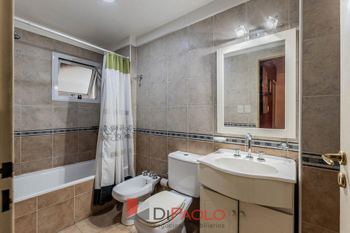 Departamento 2 Ambientes En Venta Apto Profesional Con Cochera Y Balcón En Caseros