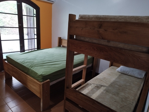 Casa Com Piscina Semi Olímpica Aquecida, (mansão),sauna, Spa Hidromassagem Para 9 Pessoas ,8 Quartos, 1516 Metros, Salão De Festas, Salão De Jogos Completo, Churrasqueira Completa, Alarme Cameras