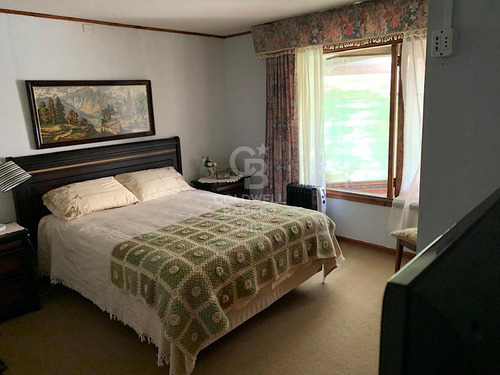 Hermoso Sitio Con 2 Casas En Frutillar Bajo.
