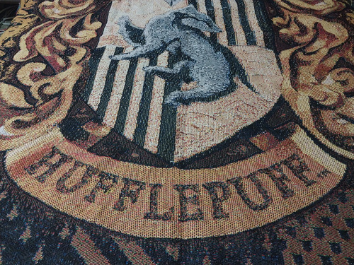 Manta O Cobija Harry Potter Hufflepuff Crest 48''x60'' Eeuu