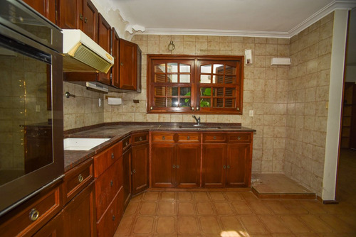 Venta De Casa Macrocentro 3 Dor, 2 Cocheras