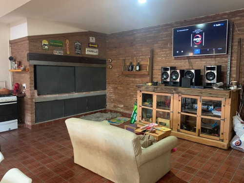 Imagen 3 de 17 de En Venta, Terreno Con Quincho Y 2 Habitaciones, Excelente Ubicación ! En Junin (ba)