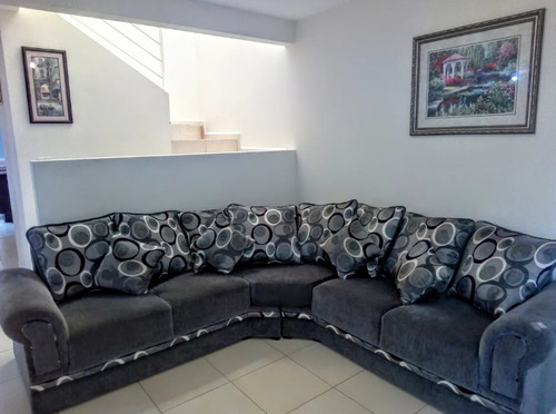 Casa Con Excelente Ubicación En Laguna De Santa Rita Del Bosque, Residencial Gran Morada, San Luis Potosí. Arf