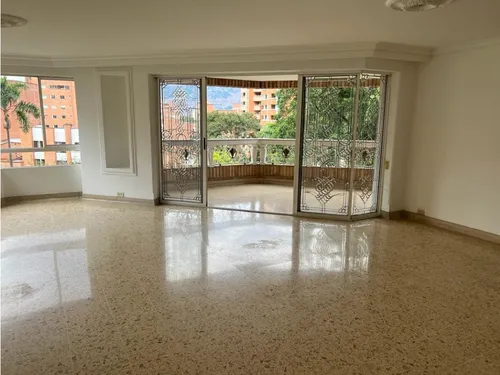 Apartamento En Venta Laureles