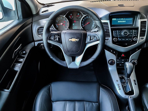 Imagem 6 de 14 de Chevrolet Cruze 1.8 Lt 16v Sedan