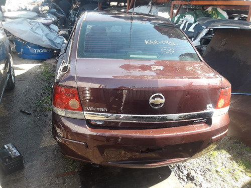 Imagem 3 de 6 de Sucata Vectra Elegance 2.0 8v Automatico - Retirada De Peças