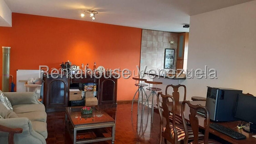 Fresco Apartamento En Alquiler En Colinas De Bello Monte Con Bella Vista Al Ávila