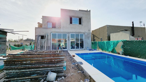 Imagen 3 de 30 de Casa Venta Barrio Laguna Azul Ezeiza Permuta