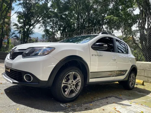 Renault Stepway 1.6 Intense Automática