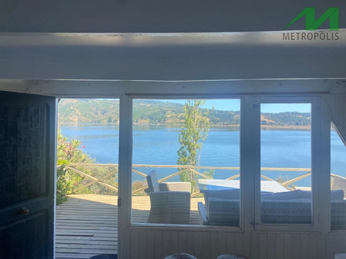 Casa En Arriendo De 5 Dorm. En Vichuquén