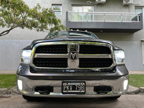 Dodge Ram 1500 Laramie 4x4 At