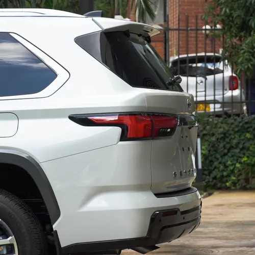 Toyota Sequoia 3.5 V6 Capstone