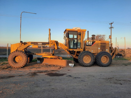 Imagen 1 de 3 de Motoniveladora Caterpillar 140h Impecable