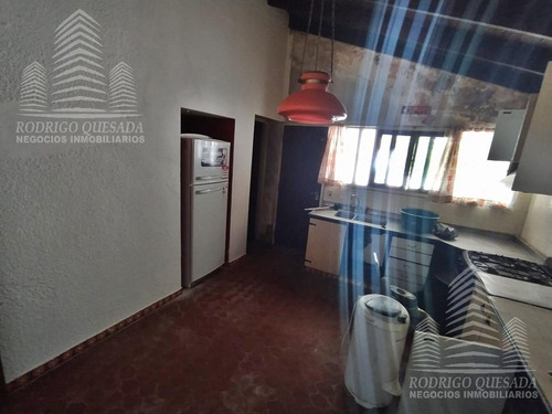 Casa Mas Departamento De Dos Ambientes En Un Hermoso Barrio Residencial De Mar De Ajo!!