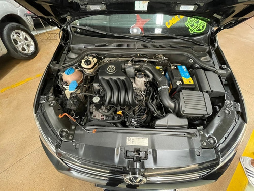 Imagem 11 de 20 de Volkswagen Jetta 2.0 Comfortline 2013