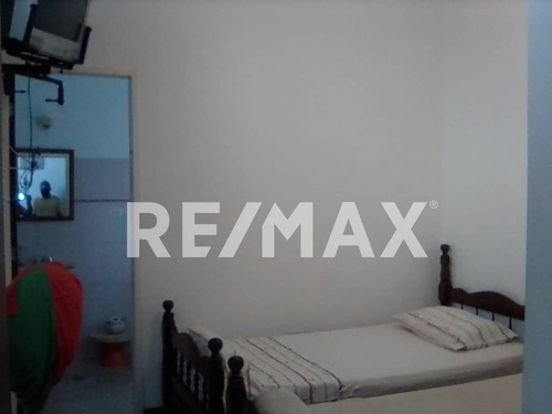 Imagen 3 de 12 de Quinta Bifamiliar En Venta Colinas De San Antonio -san Antonio De Los Altos