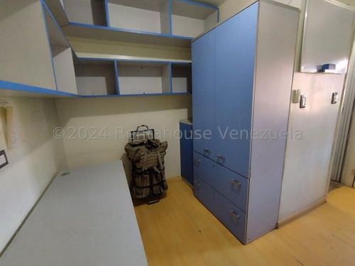 Oficina En Venta El Recreo 24-23942
