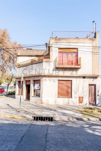 Imagen 2 de 26 de Venta Casa 2 Dormitorios Y Local Comercial