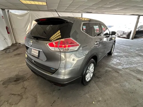 Nissan X-Trail 2.5 Sense 2 Filas Cvt