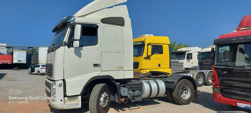 Imagem 2 de 10 de Volvo Fh400 Toco