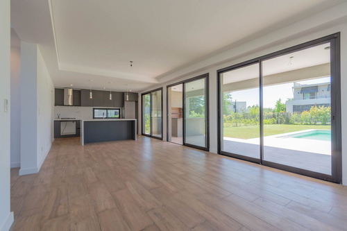 Venta Casa 2 Ptas Pilar A Estrenar Barrio Cerrado