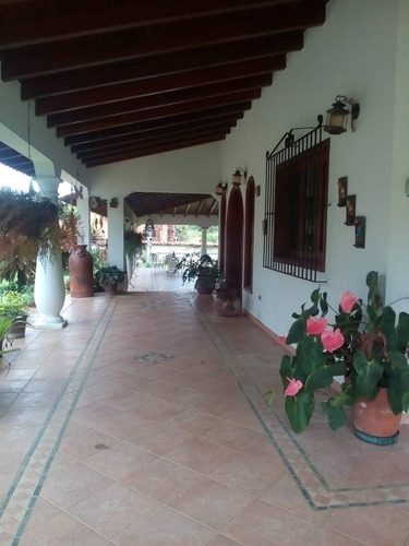 Best House Vende Increíble Casa Estilo Hacienda Con Caballeriza Y Galpón De Gallinas Ponedoras En Morocopo Estado Aragua