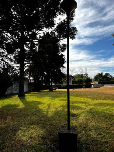 Imagen 7 de 10 de Venta Lote En Gonnet Entre Caminos