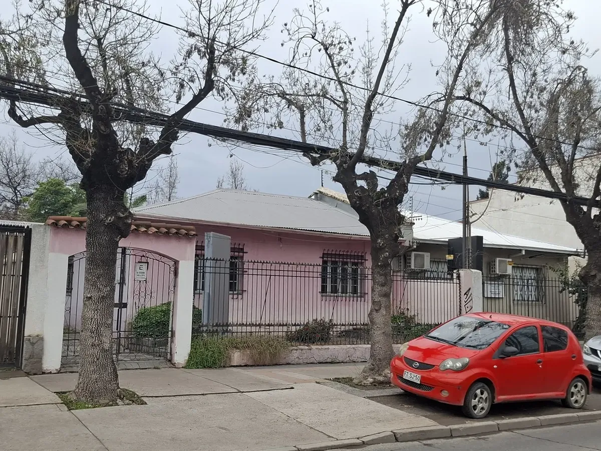 Imagen 2 de 24 de Casa Renovada Av Colon - Victoria