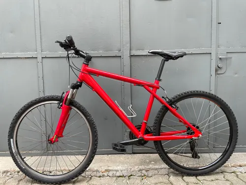 Bicicleta Gt Agressor Rodado 26 Talle M Cuadro Aluminio Rojo M (Usado)