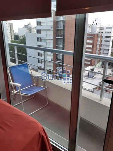 Apartamento Amueblado En Punta Carretas- Ref: 212