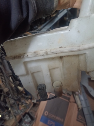 Depósito De Agua Limpia Parabrisas Geely Lc Con Motor