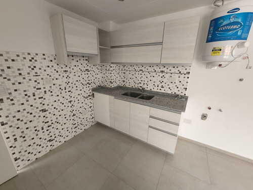 Imagen 9 de 11 de Dpto 2 Amb A Estrenar - Contra Frente 38 M² - S.justo (ctro)