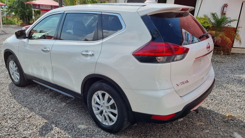 Imagen 6 de 14 de Nissan X-trail 2018 2.5 Sense 2 Row Cvt