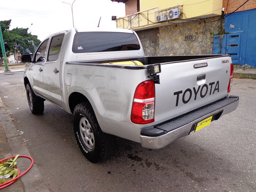 Toyota Hilux 2012 2.7 4x2 Automático