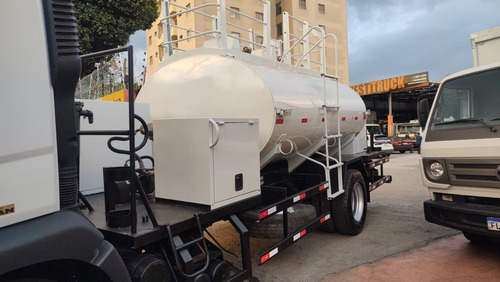 Volkswagen 13-190 Modelo 2014 Com Tanque Comboio