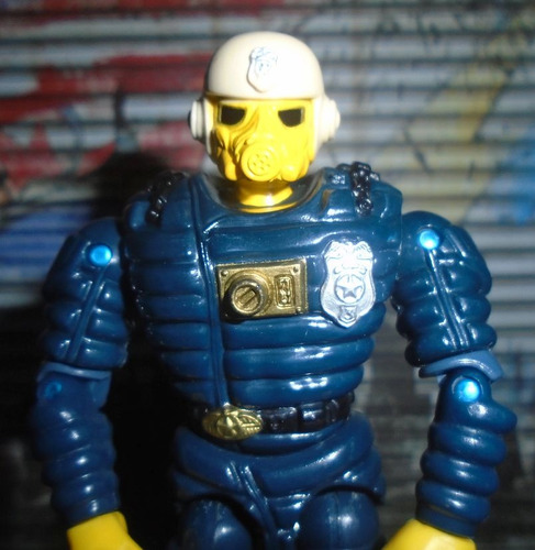 Hasbro Vintage Cops N Crooks Figura De Barricade